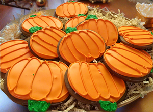 THANKSGIVING PUMPKIN COOKIE PLATTER