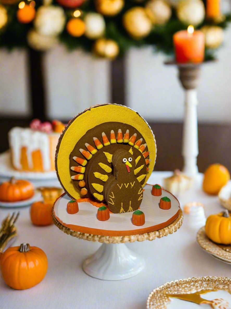 THANKSGIVING GINGERBREAD TURKEY CENTERPIECE