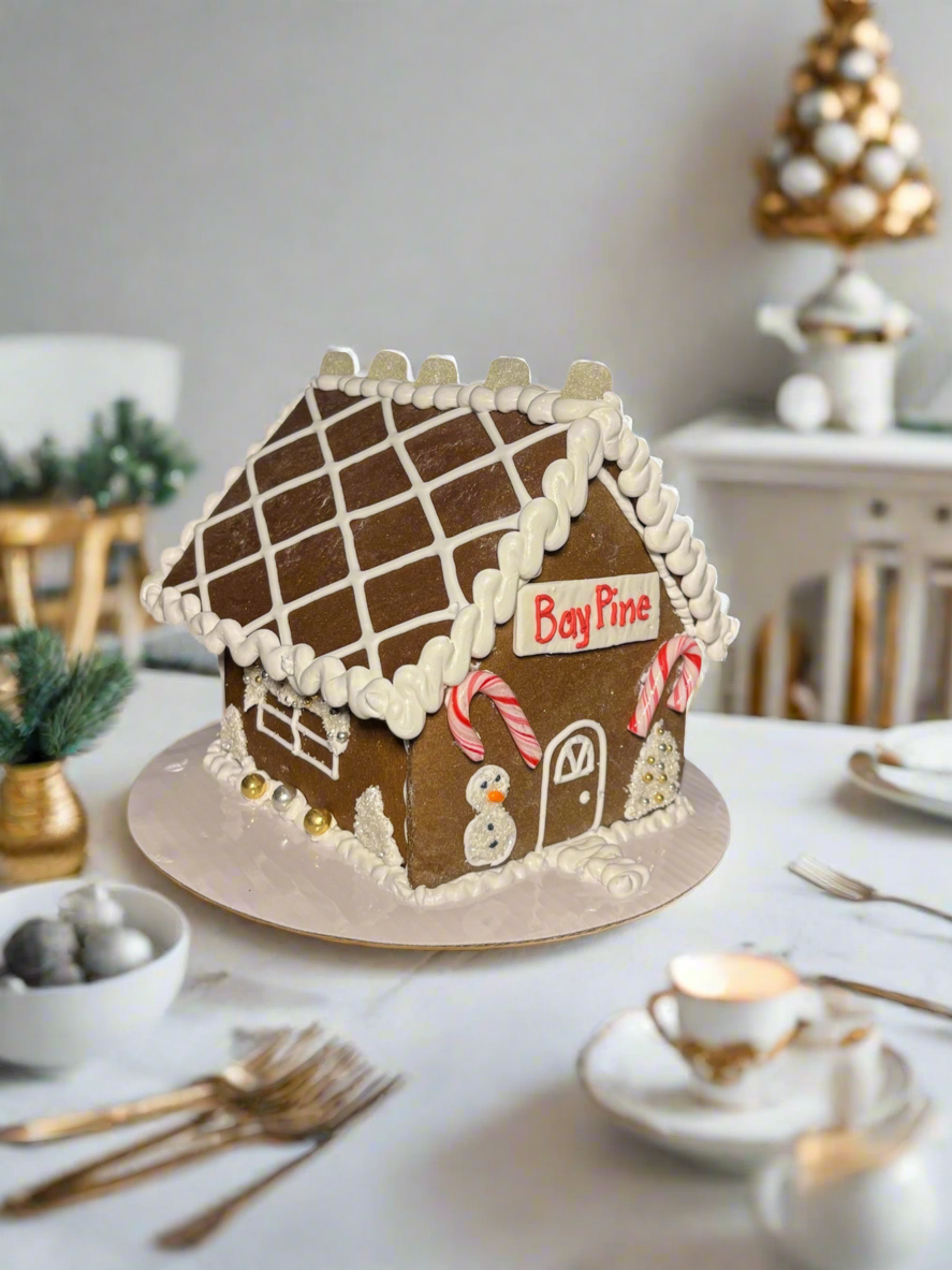 CORPORATE GIFTING WINTER SEASON GINGERBREAD HOUSE
