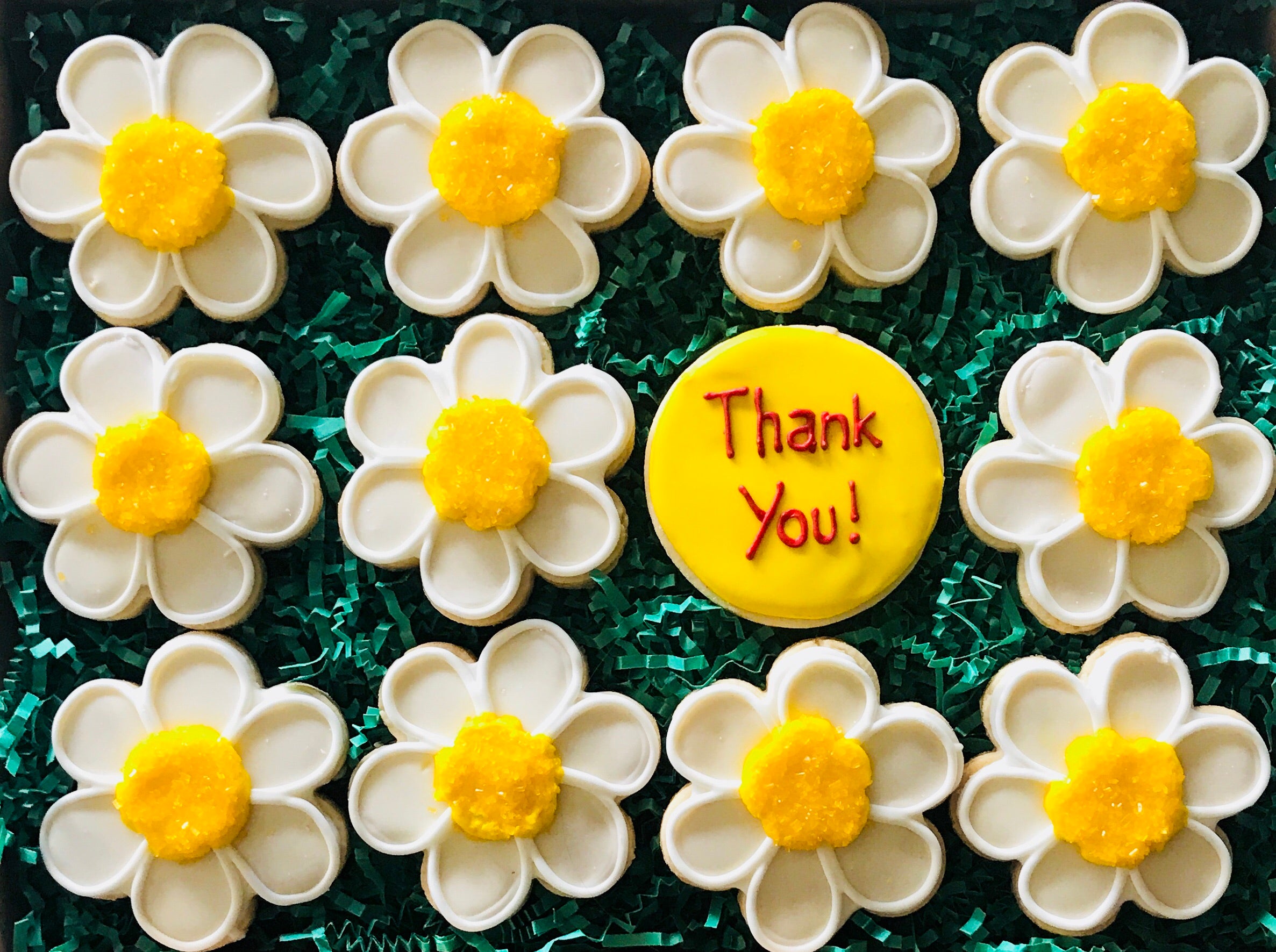 THANK YOU DAISIES DELUXE COOKIE GIFT BOX